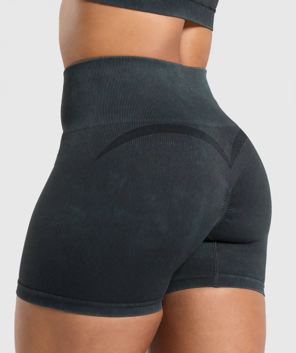 Gains Seamless Washed Shorts