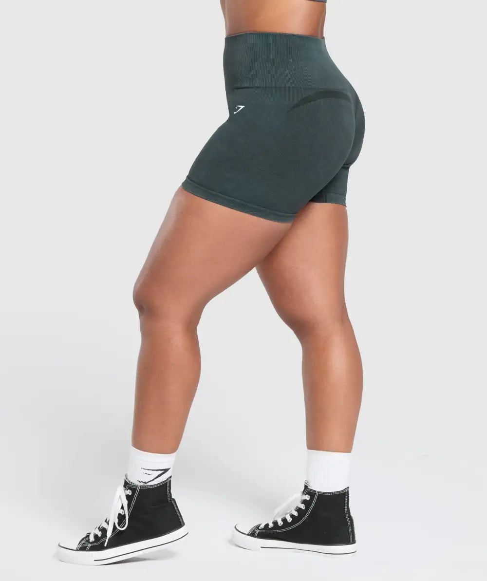 Gains Seamless Washed Shorts